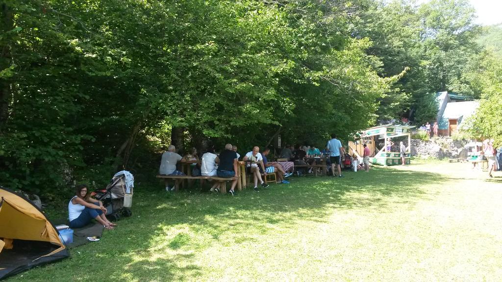 Kamp Vrbnica Hotel Plužine Ngoại thất bức ảnh