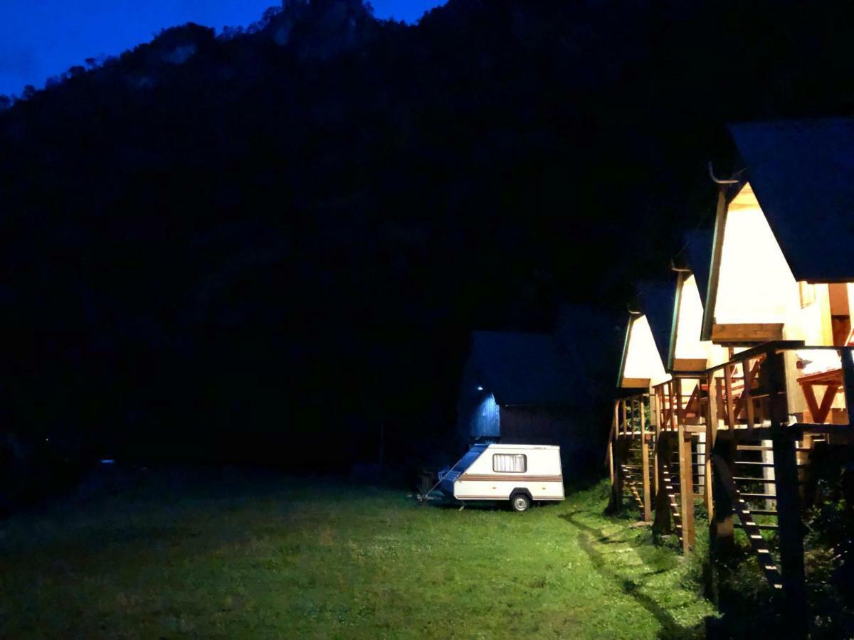 Kamp Vrbnica Hotel Plužine Ngoại thất bức ảnh